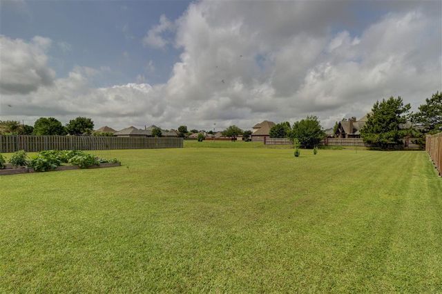 5128 E Worthington Dr Drive, Lake Charles, LA 70605