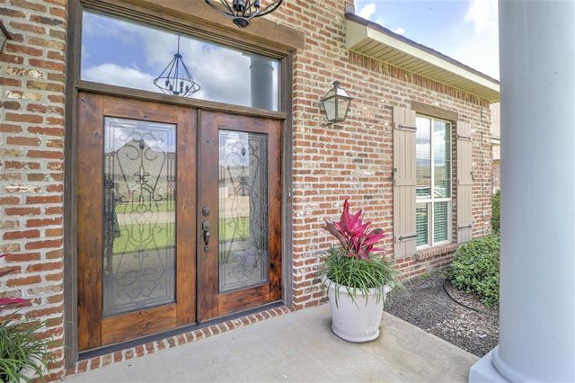 5128 E Worthington Dr Drive, Lake Charles, LA 70605