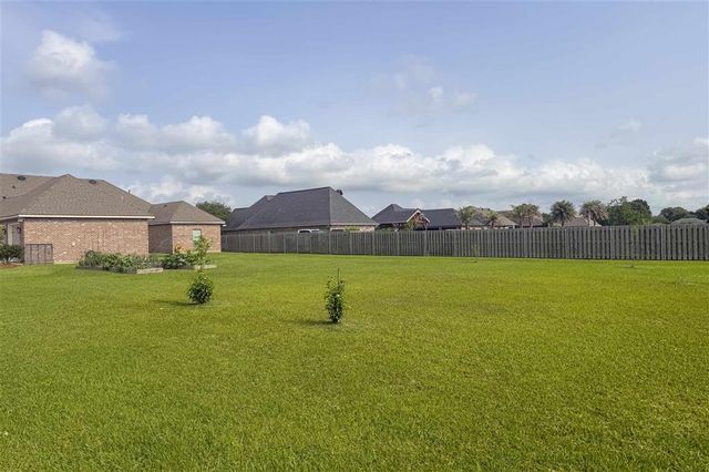 5128 E Worthington Dr Drive, Lake Charles, LA 70605