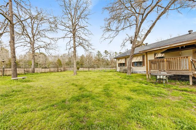 6 Jenkins Spur, Huntsville, TX 77320