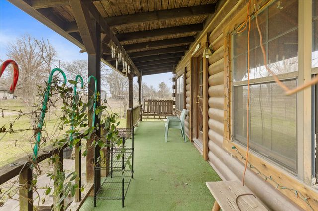 6 Jenkins Spur, Huntsville, TX 77320