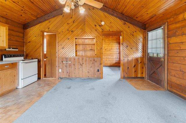 6 Jenkins Spur, Huntsville, TX 77320