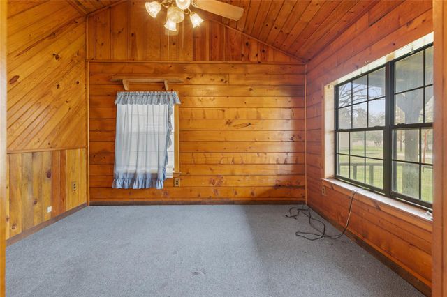 6 Jenkins Spur, Huntsville, TX 77320