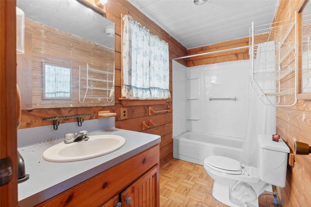 6 Jenkins Spur, Huntsville, TX 77320