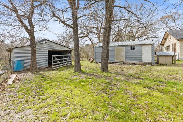 6 Jenkins Spur, Huntsville, TX 77320