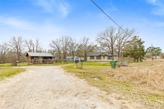 6 Jenkins Spur, Huntsville, TX 77320