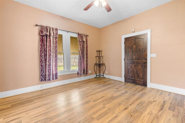 6 Jenkins Spur, Huntsville, TX 77320