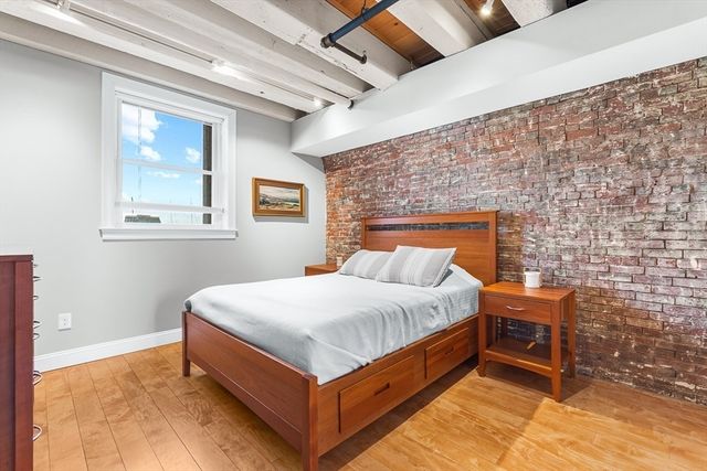 56 Commercial Wharf 56, Boston, MA 02110