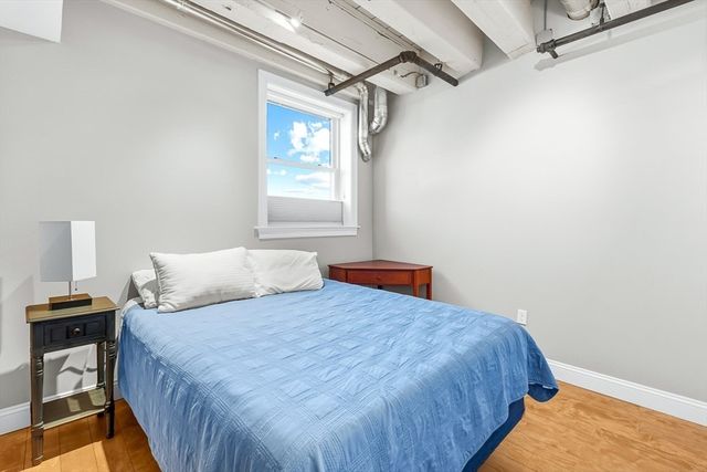 56 Commercial Wharf 56, Boston, MA 02110