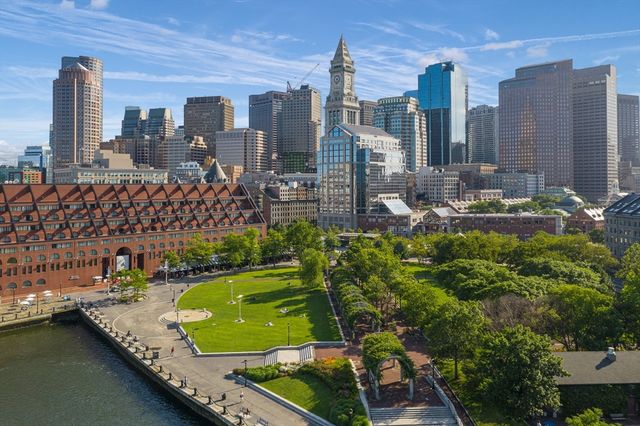 56 Commercial Wharf 56, Boston, MA 02110