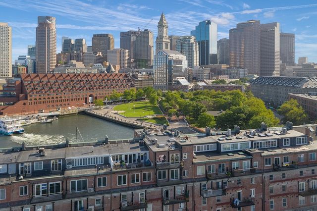 56 Commercial Wharf 56, Boston, MA 02110