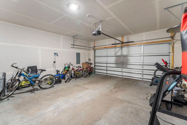 18791 Ivanhoe Street NW, Elk River, MN 55330