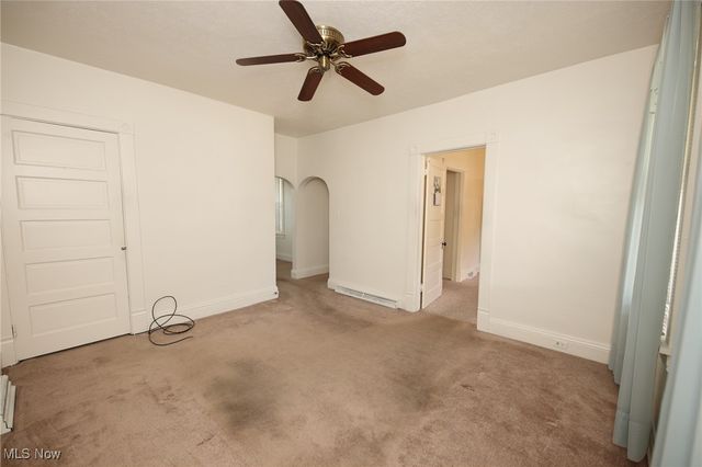 908 Phoenix Avenue, Chester, WV 26034