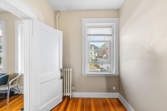 16 Leavitt St 2, Salem, MA 01970