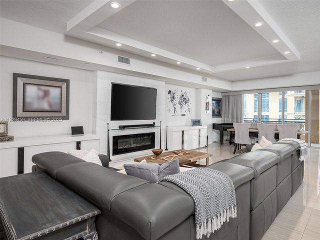 3415 N Ocean Drive 605, Hollywood, FL 33019