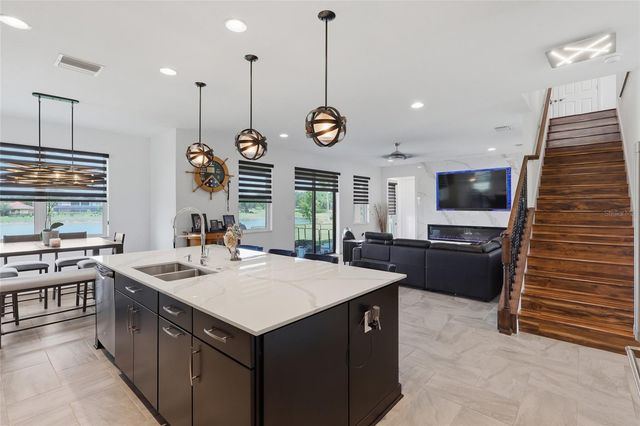 9410 LISBON STREET, Seffner, FL 33584