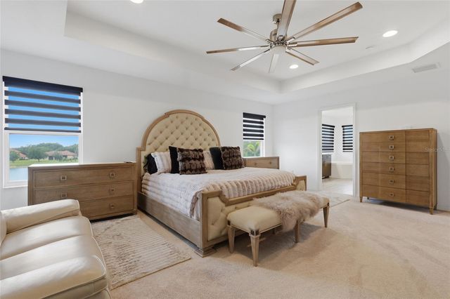 9410 LISBON STREET, Seffner, FL 33584