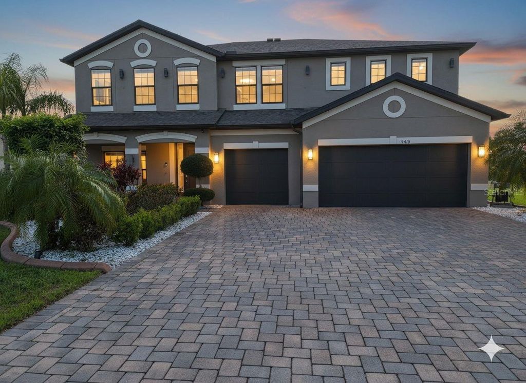 9410 LISBON STREET, Seffner, FL 33584