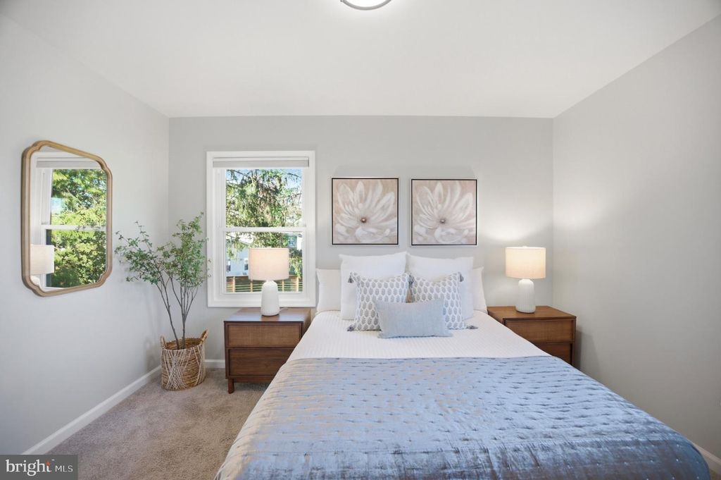 Image 20 of property listing at 2296 FOUR SEASONS DR, Gambrills, MD 21054