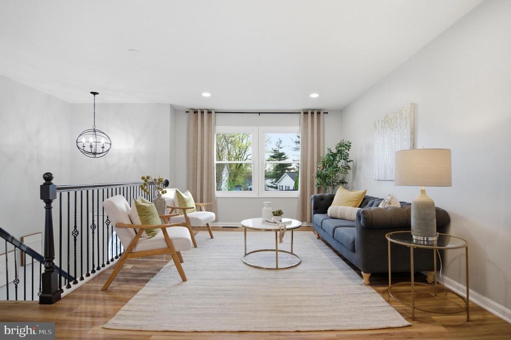 Image 3 of property listing at 2296 FOUR SEASONS DR, Gambrills, MD 21054