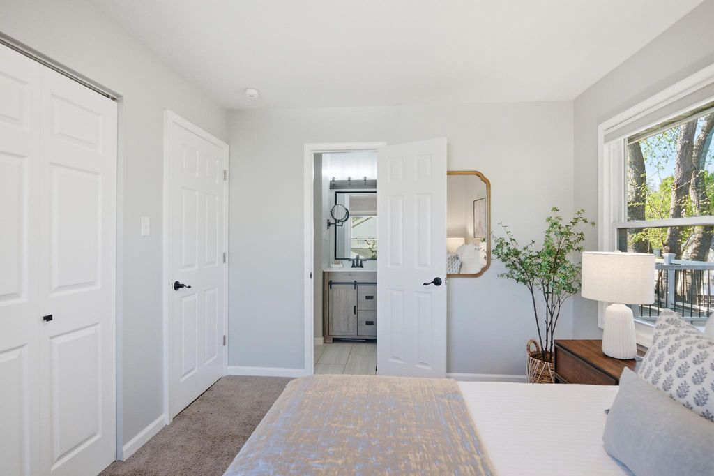 Image 21 of property listing at 2296 FOUR SEASONS DR, Gambrills, MD 21054