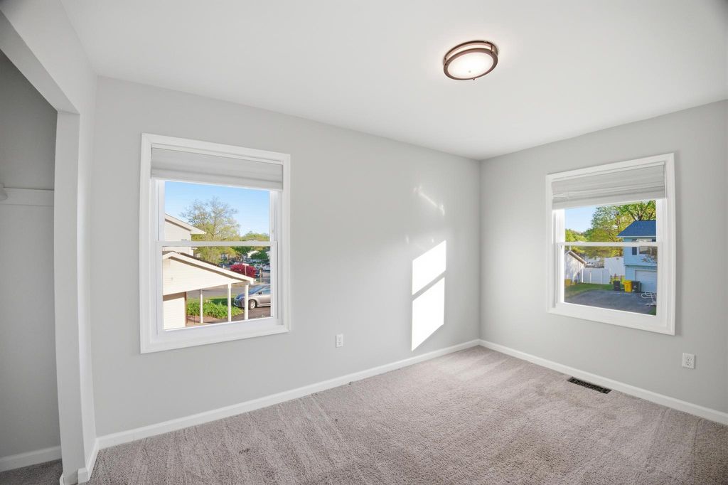 Image 26 of property listing at 2296 FOUR SEASONS DR, Gambrills, MD 21054