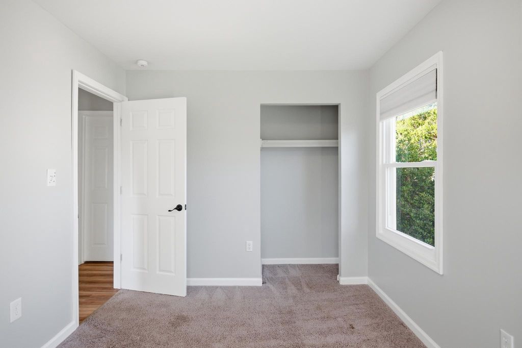 Image 27 of property listing at 2296 FOUR SEASONS DR, Gambrills, MD 21054