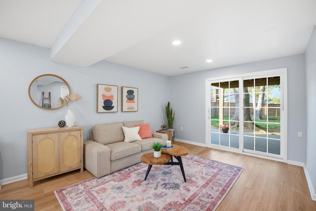 Image 35 of property listing at 2296 FOUR SEASONS DR, Gambrills, MD 21054