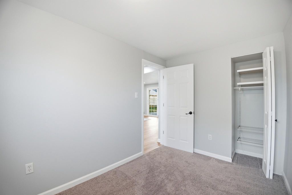 Image 38 of property listing at 2296 FOUR SEASONS DR, Gambrills, MD 21054