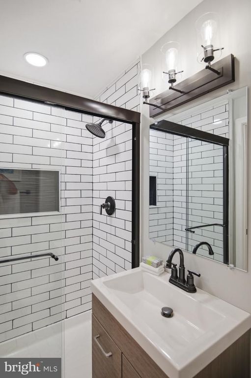 Image 40 of property listing at 2296 FOUR SEASONS DR, Gambrills, MD 21054