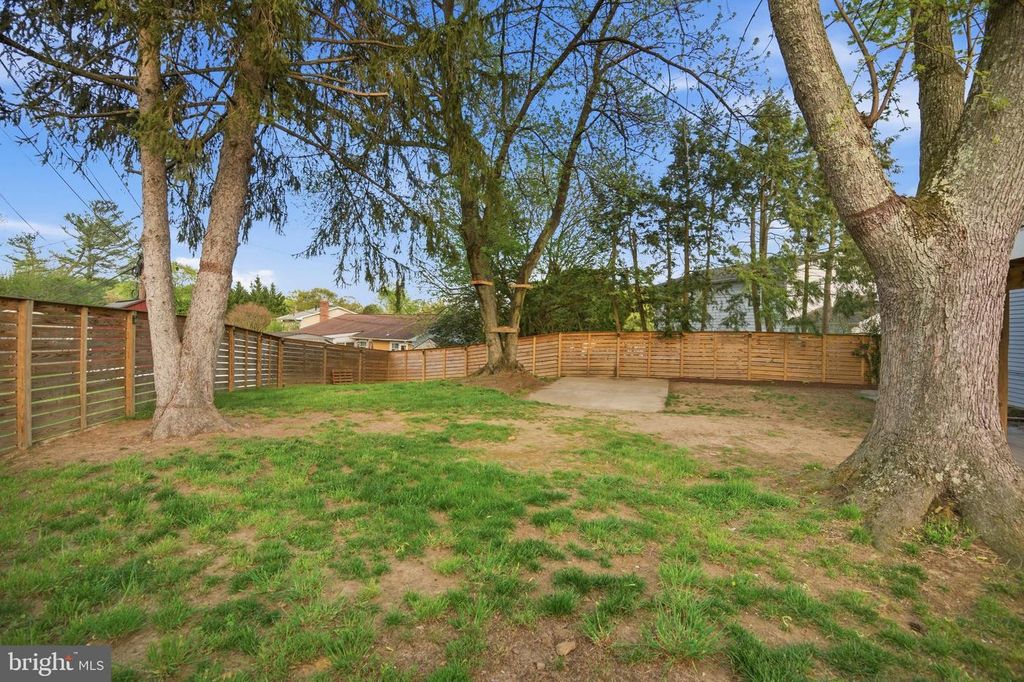 Image 48 of property listing at 2296 FOUR SEASONS DR, Gambrills, MD 21054