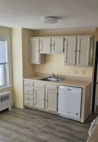 22 Endicott St. 3, Norwood, MA 02062
