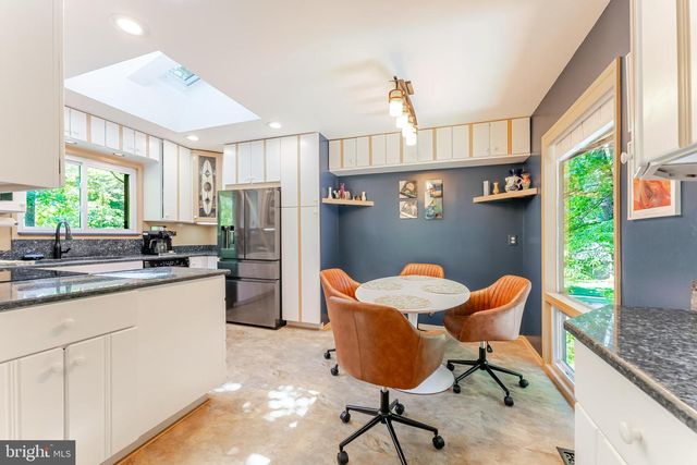 4221 ELIZABETH LN, Annandale, VA 22003