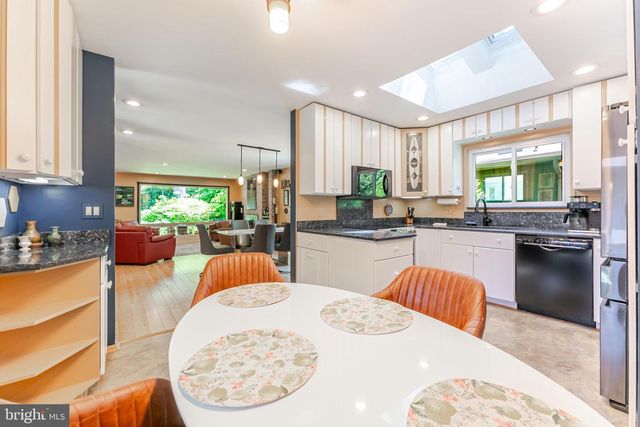 4221 ELIZABETH LN, Annandale, VA 22003