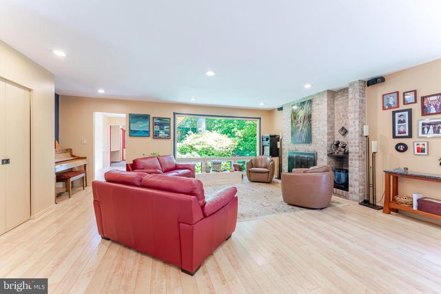 4221 ELIZABETH LN, Annandale, VA 22003