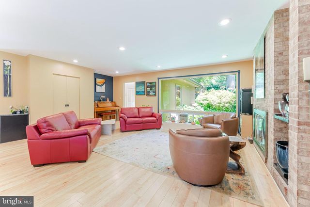 4221 ELIZABETH LN, Annandale, VA 22003