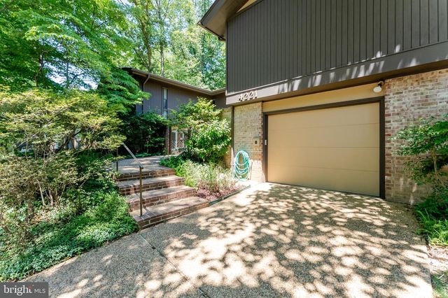 4221 ELIZABETH LN, Annandale, VA 22003