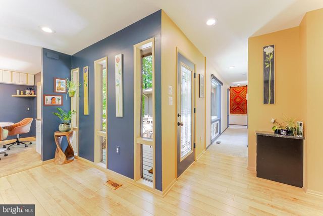 4221 ELIZABETH LN, Annandale, VA 22003