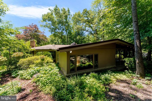 4221 ELIZABETH LN, Annandale, VA 22003