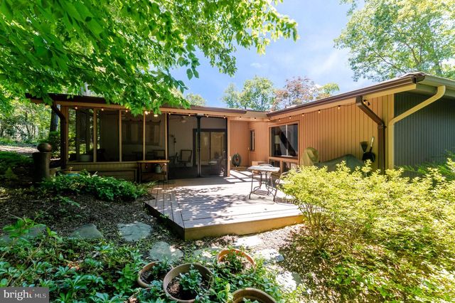 4221 ELIZABETH LN, Annandale, VA 22003