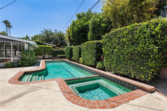 2635 Gondar Avenue, Long Beach, CA 90815