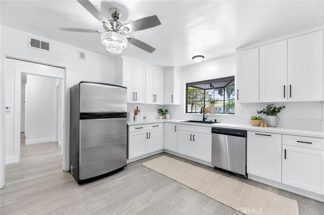 2635 Gondar Avenue, Long Beach, CA 90815