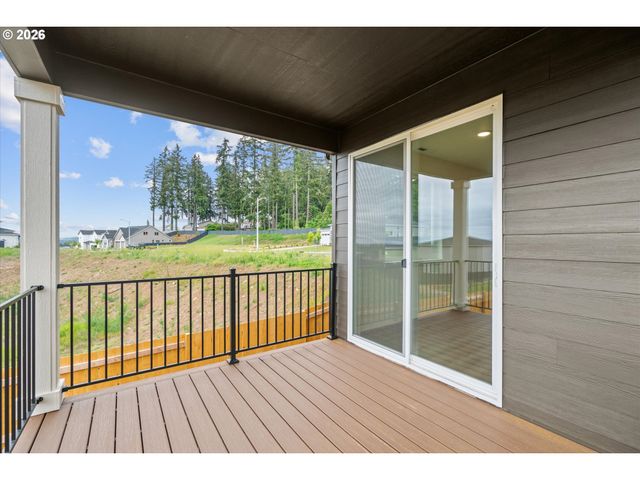 16151 SERRES FARMS Way, Oregon City, OR 97045