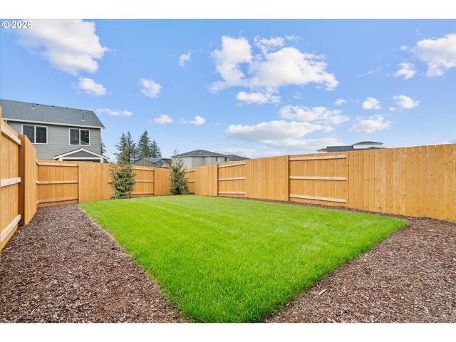 16151 SERRES FARMS Way, Oregon City, OR 97045