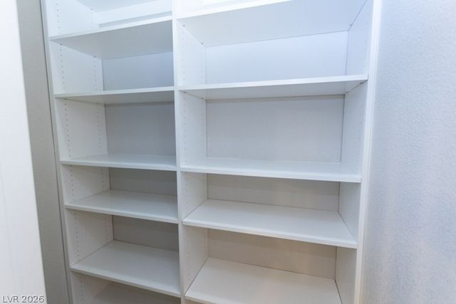 6012 Chessington Avenue, Las Vegas, NV 89131