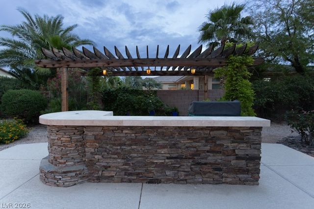 6012 Chessington Avenue, Las Vegas, NV 89131