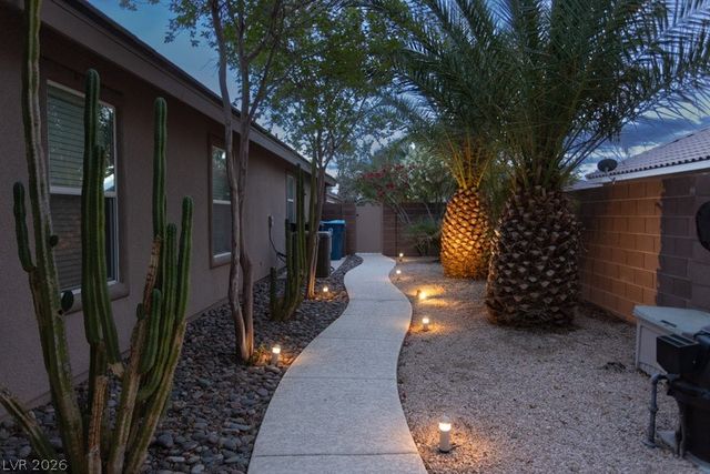 6012 Chessington Avenue, Las Vegas, NV 89131