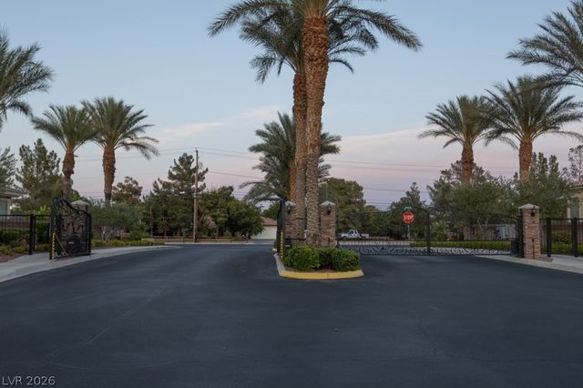 6012 Chessington Avenue, Las Vegas, NV 89131