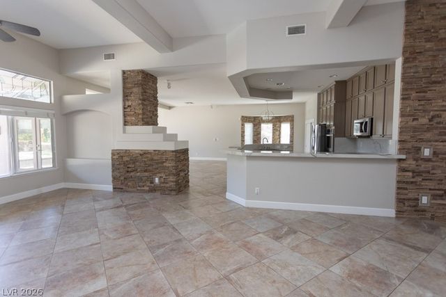 6012 Chessington Avenue, Las Vegas, NV 89131