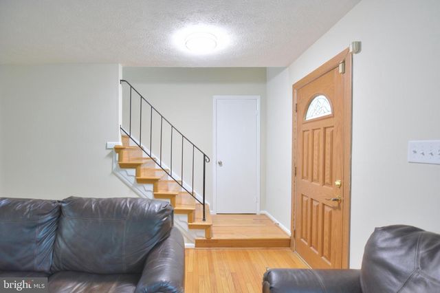 16408 APACHE LN, Gaithersburg, MD 20878
